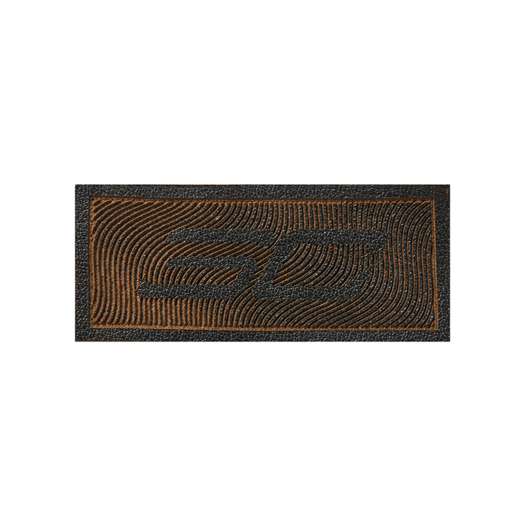 uses a leather logo 